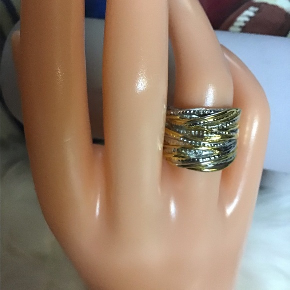 ⭐️⭐️⭐️⭐️1pcs Beautiful keep smiling silver/gold Color ring for a woman - Picture 2 of 7